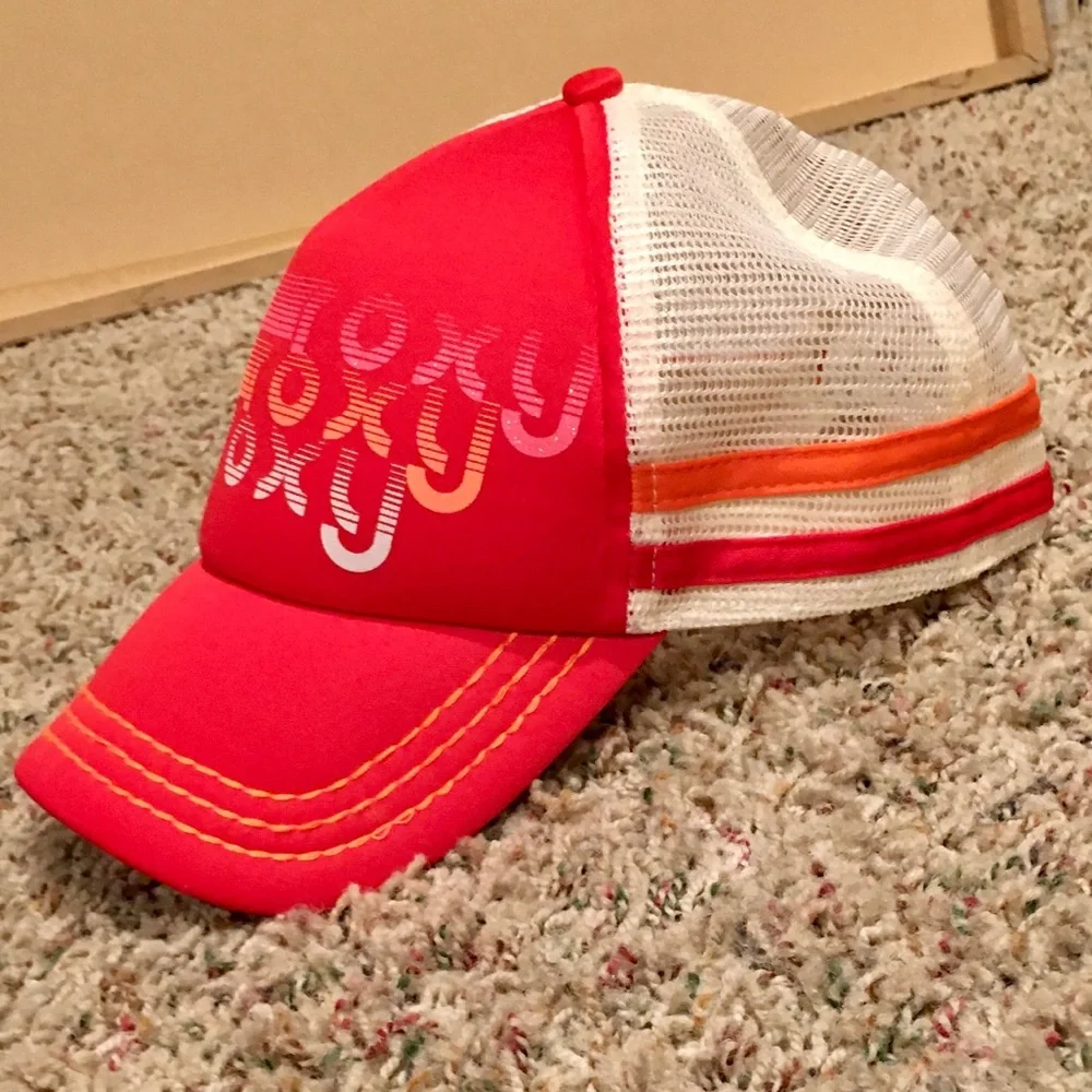 ROXY WOMENS ADJUSTABLE HAT - Picture 3 of 5